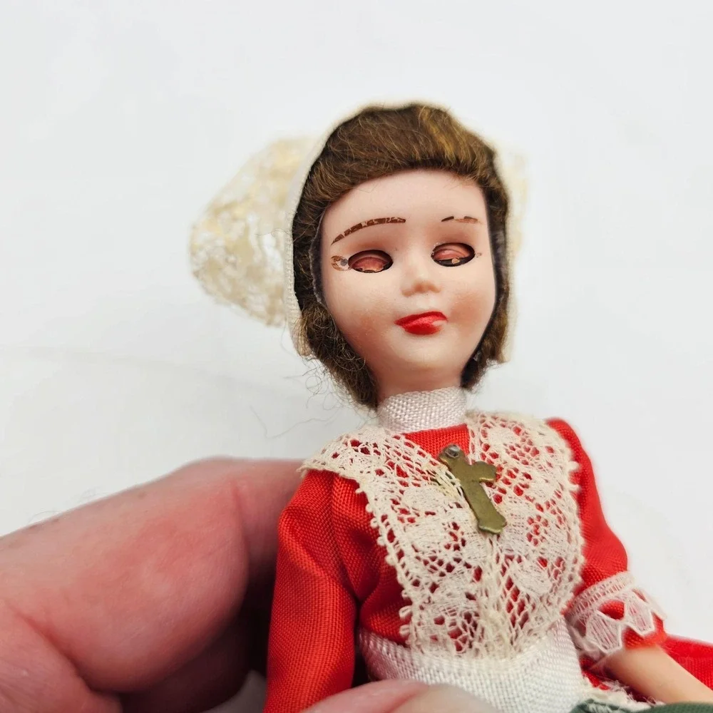 N/A vintage folk